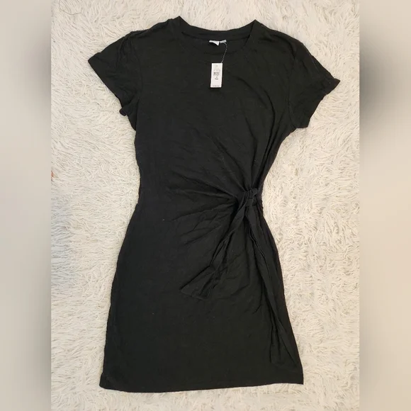 NWT GAP Black Tie-Waist T-Shirt Dress - Medium Tall - Picture 1 of 5